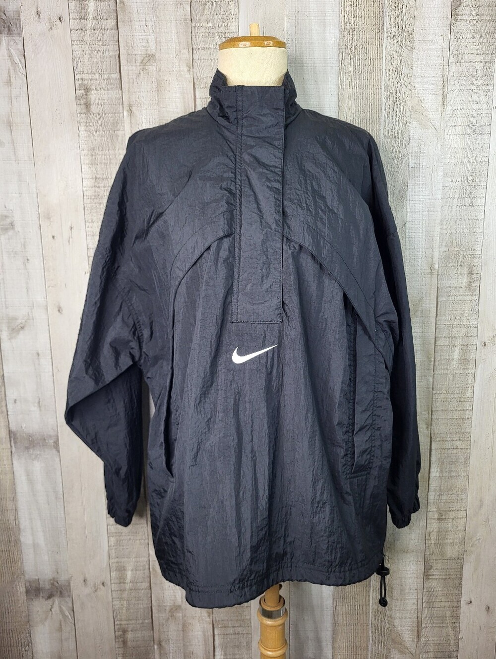 Nike Men's Black Windbreaker Pullover Jacket. Vintage 90s. Size Meduim.